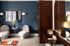 Executive Room (Henrietta)