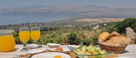 Daily full breakfast (USD 20 per person)