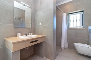 Badewanne, Bidet