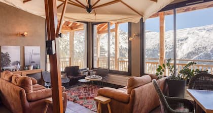 Cozy Chalet Near Slopes