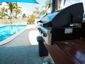 Property grounds - Birch Motel Bowen (Bowen)