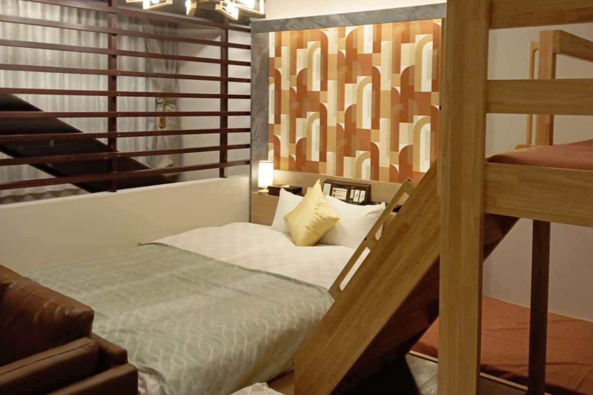 1 bedroom, individually decorated, individually furnished, soundproofing