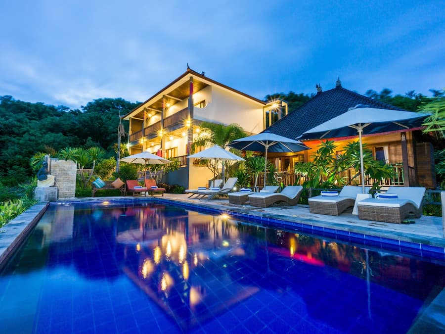 Outdoor pool, sun loungers