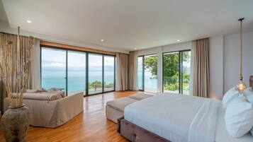 Namaskar Villa - Five-bedroom Villa With Private Pool And Sea View | Minibar, in-room safe, individually decorated, individually furnished