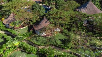 Deluxe-bungalow | 1 soveværelse, minibar, pengeskab på værelset, individuelt design