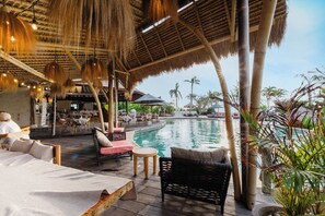 Breakfast, lunch and dinner served - La Joya Balangan Resort (Jimbaran)