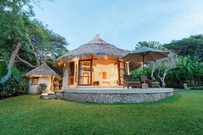 Deluxe Bungalow | Terrace/patio - La Joya Balangan Resort (Jimbaran)