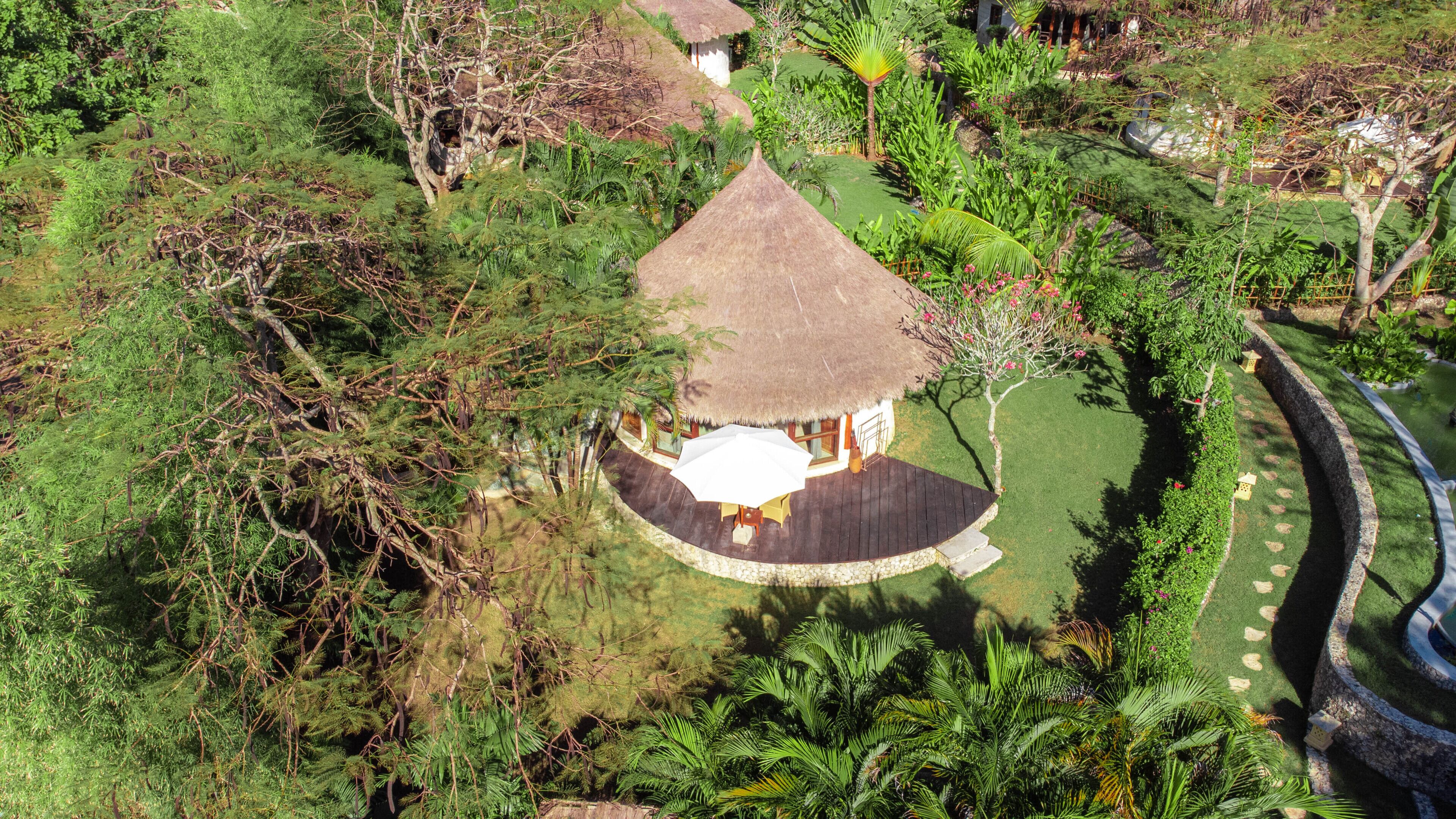 deluxe bungalow | 1 bedroom, minibar, in-room safe, individually decorated