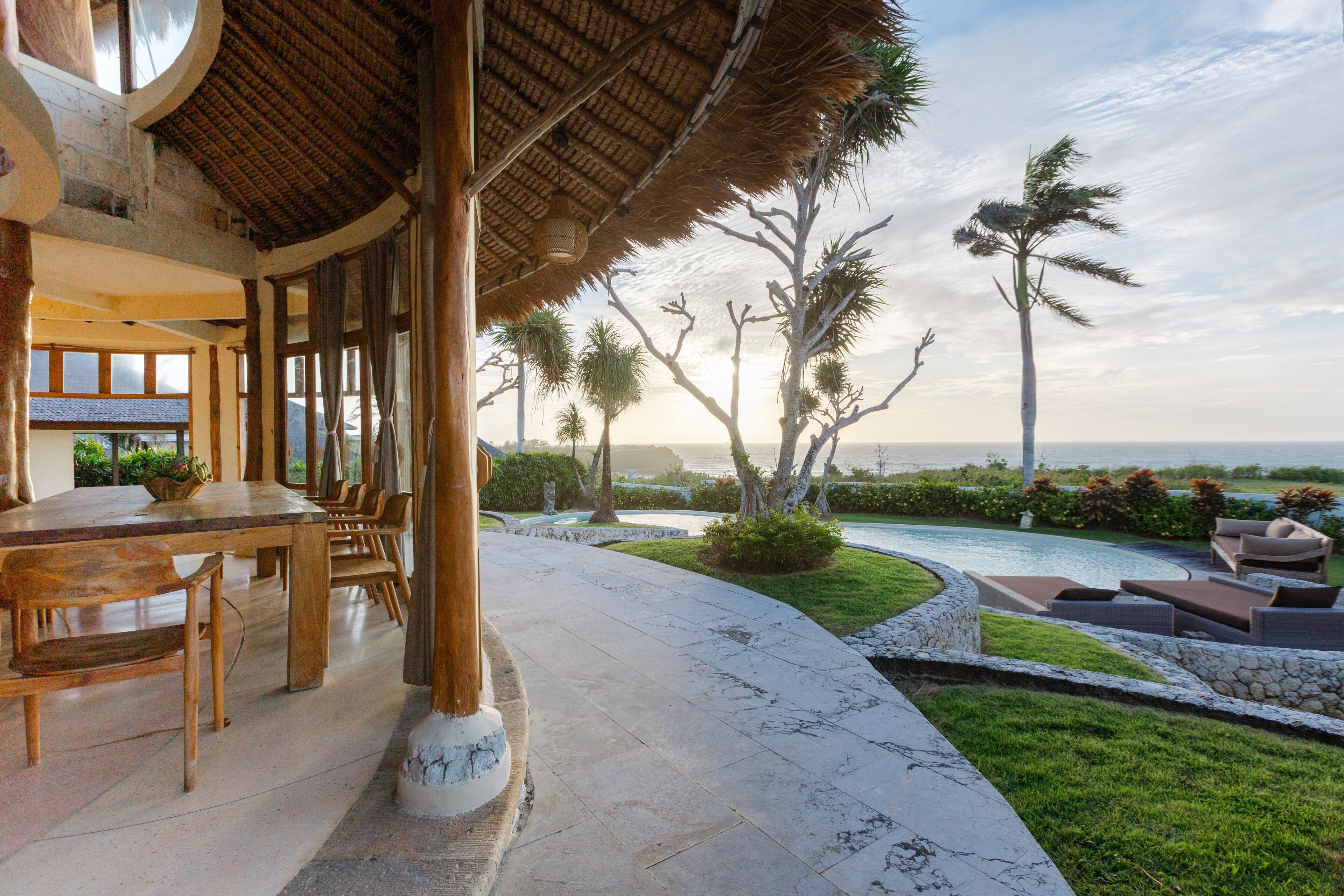 Three-Bedroom Villa with Private Pool and Sea View | Vardagsrum