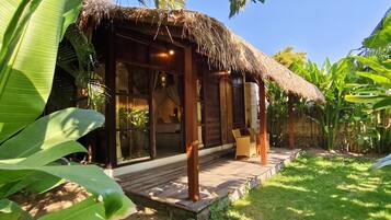 Classic Lodge | Terrace/patio