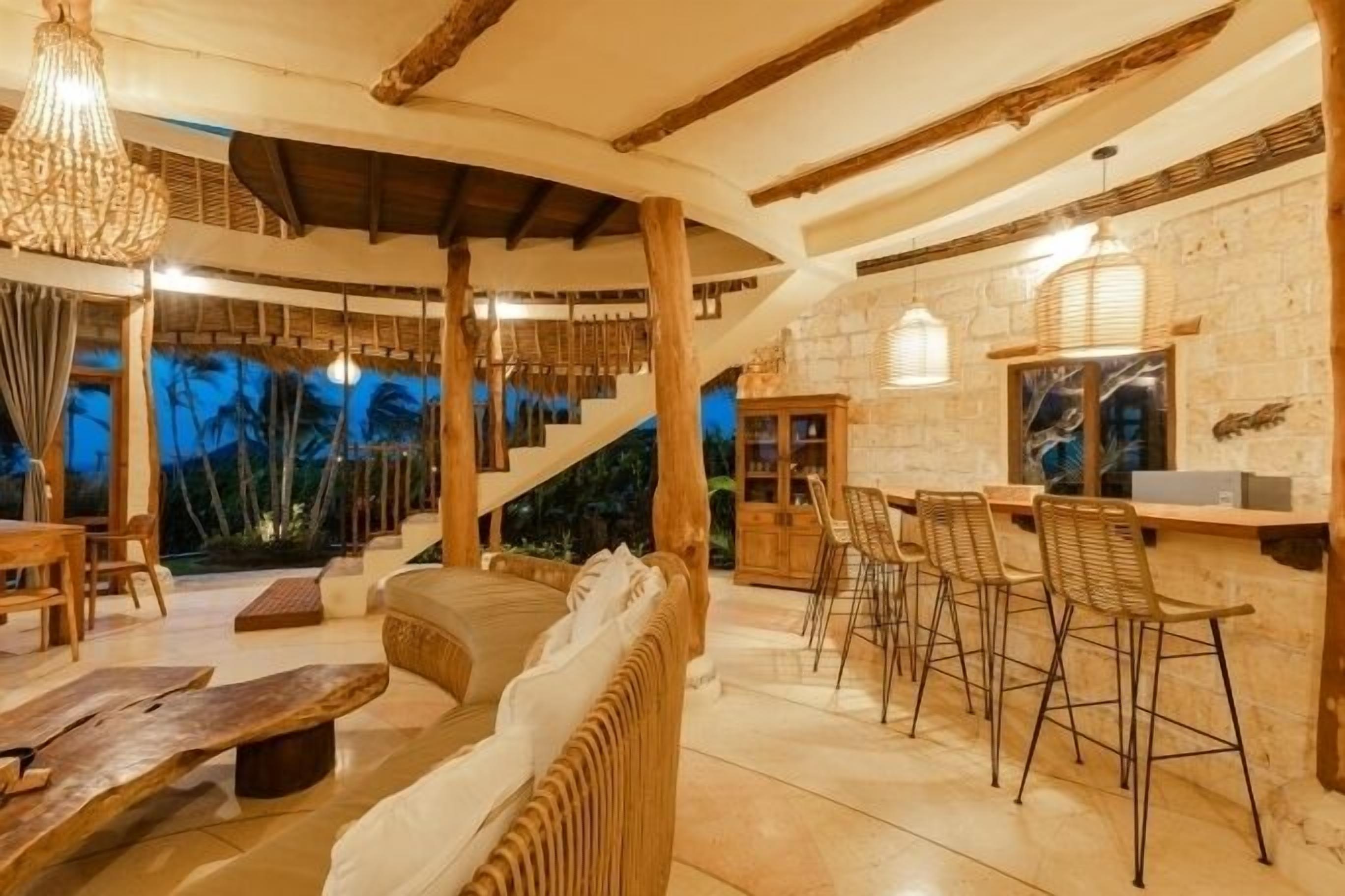 Three-Bedroom Villa with Private Pool and Sea View | منطقة المعيشة