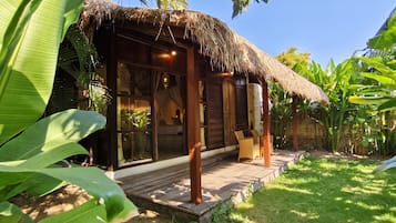 Classic Lodge | Terrace/patio