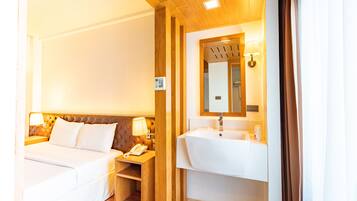 Standard Suite | Bathroom sink