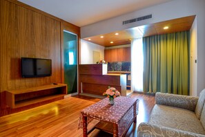 Suite Standard | Coin séjour | Télévision à écran plat