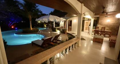 Coconut Paradise Holiday Villas