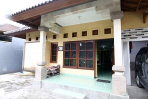 Majoituspaikan sisäänkäynti