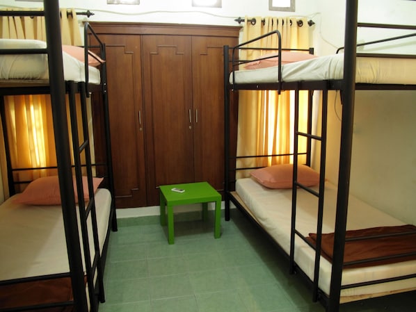 Shared Dormitory, Mixed Dorm (AC) | In-room safe, free WiFi