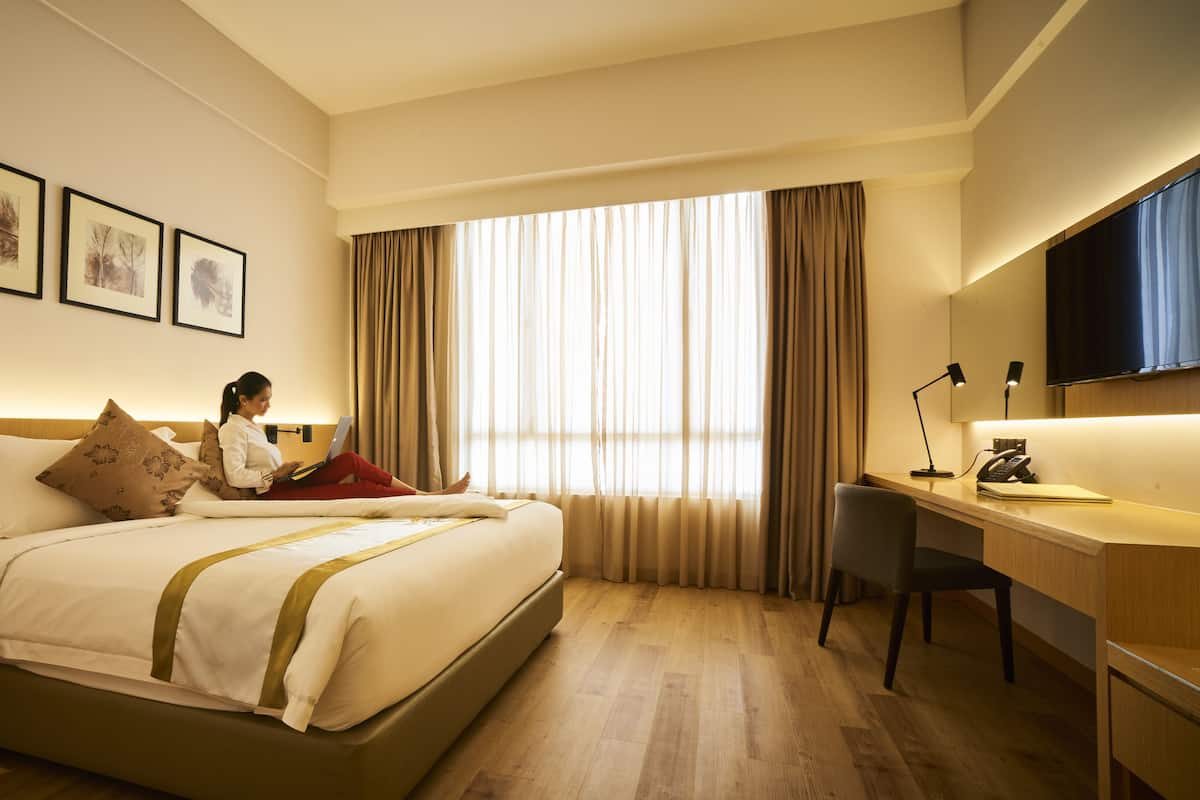 In-room safe, desk, blackout drapes, soundproofing