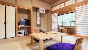 傳統客房 (Tamamo A) | 客廳 | 平面電視