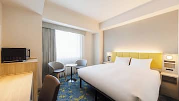 Meja kerja dan Wi-Fi gratis