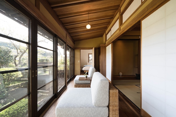 Nhà (Katsume-tei, No Outdoor Hot Spring) | Két bảo mật tại phòng, trang trí khác biệt