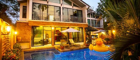 Pool Villa No. 4 | Terassi/patio