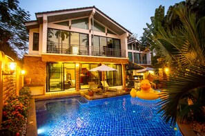Pool Villa No. 4 | Terrass/Patio