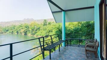 Chomwaree | Balcony view