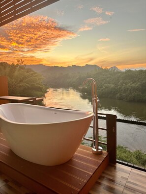 Deluxe Room, 1 King Bed, Non Smoking, River View | Terrace/patio - Kwainoy Riverpark & Resort (Sai Yok)