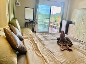 Habitación Deluxe, 1 cama de matrimonio grande, no fumadores, vistas al río | Escritorio, wifi gratis, ropa de cama y accesible en silla de ruedas
