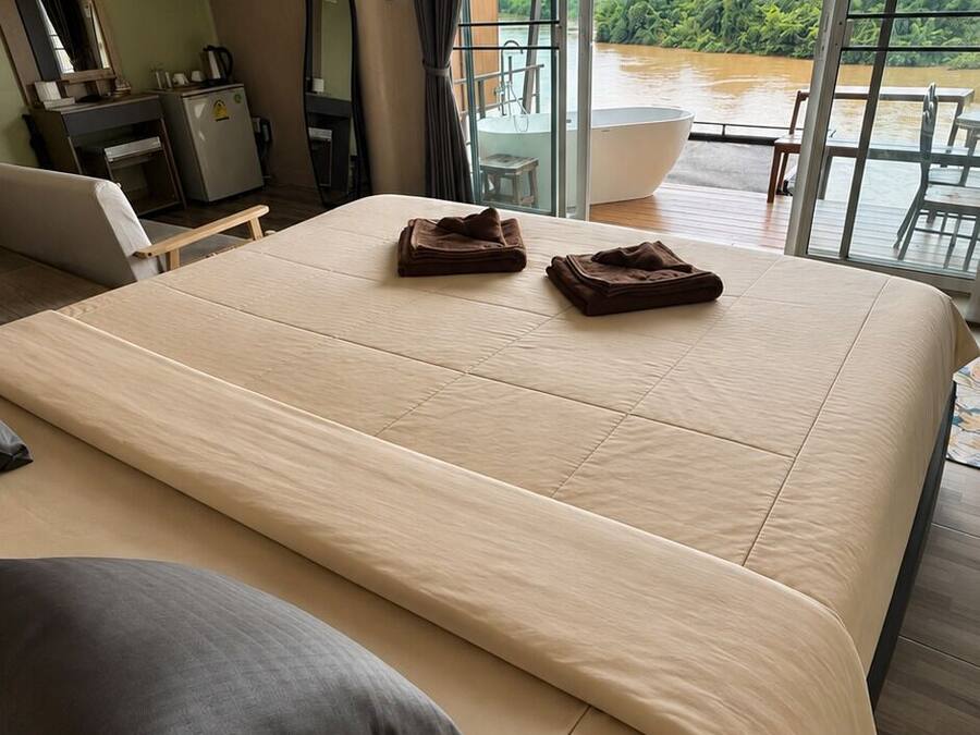 Wifi gratis y ropa de cama