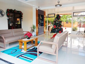 Lobby - Aerostop Hotel & Restaurant (Plaridel)