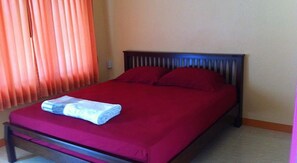 Standard Room | Free WiFi - Subsavet Village (Ko Pha-ngan)