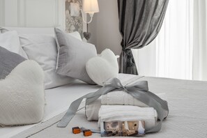Minibar, in-room safe, desk, soundproofing - Charme & Chic Prestige (Rome)