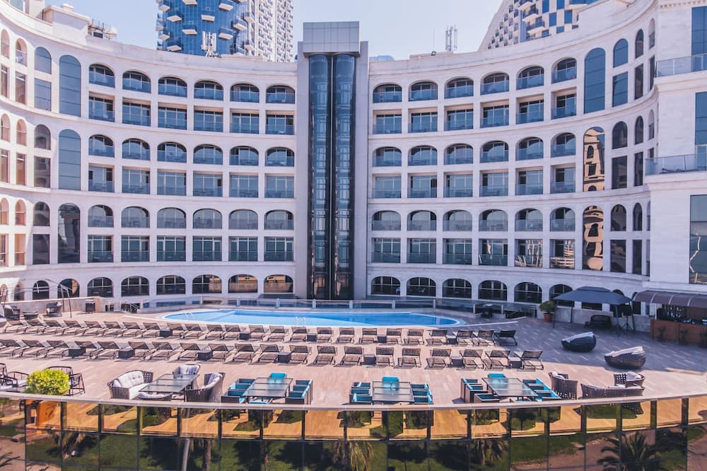 Colosseum Marina Hotel