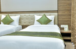 Deluxe Room | Desk, free WiFi - Treebo Southwest Inn, Dwarka (New Delhi)