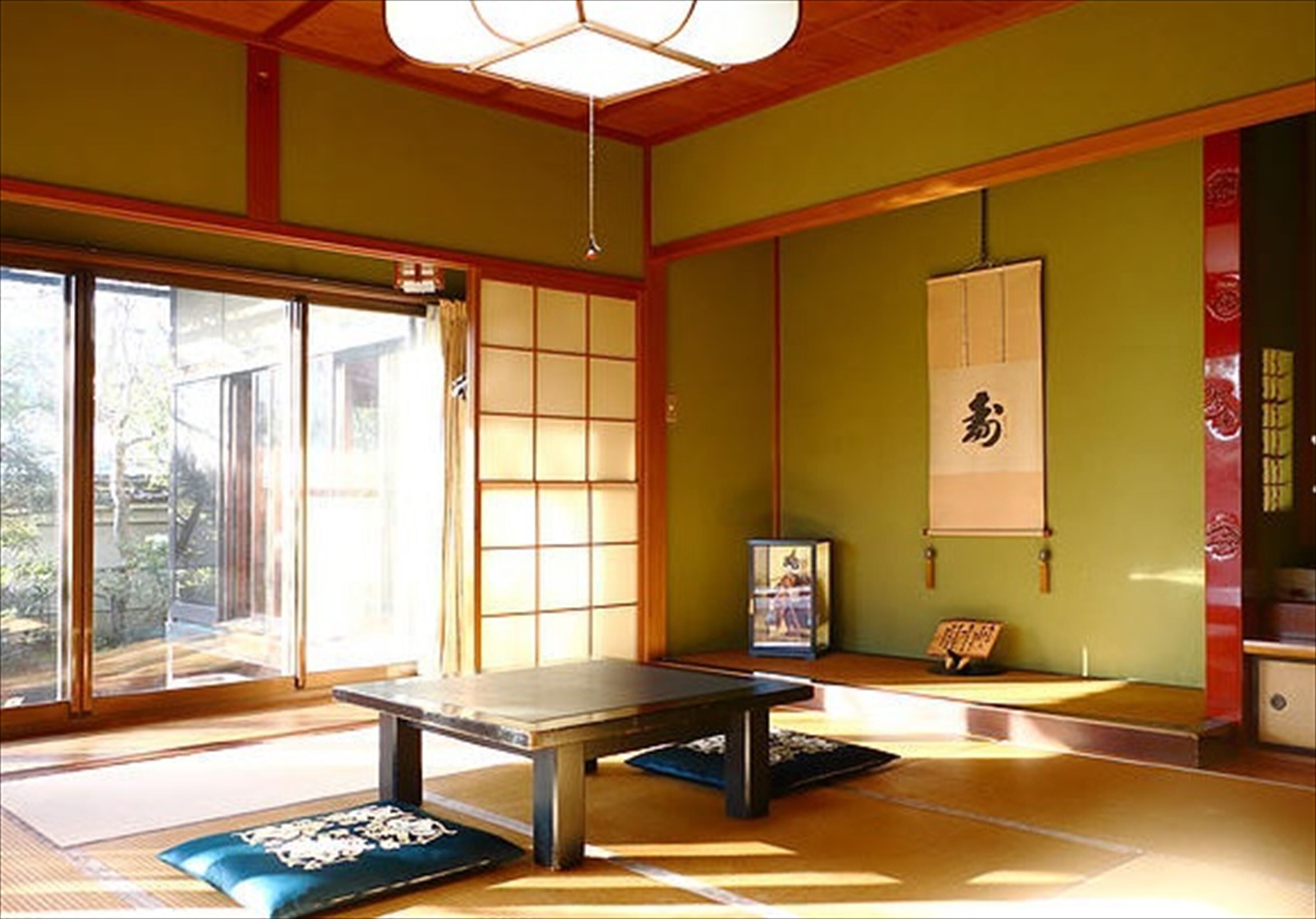 セーフティボックス (室内)、WiFi (無料)