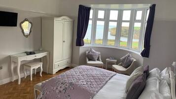 Premium bedding, iron/ironing board, free WiFi, bed sheets