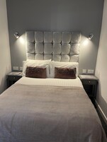 Apartment, 1 Bedroom, Private Bathroom, Ground Floor (Apartment 2) | Iron/ironing board, bed sheets