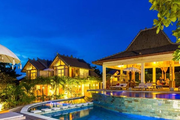 Front of property - evening/night