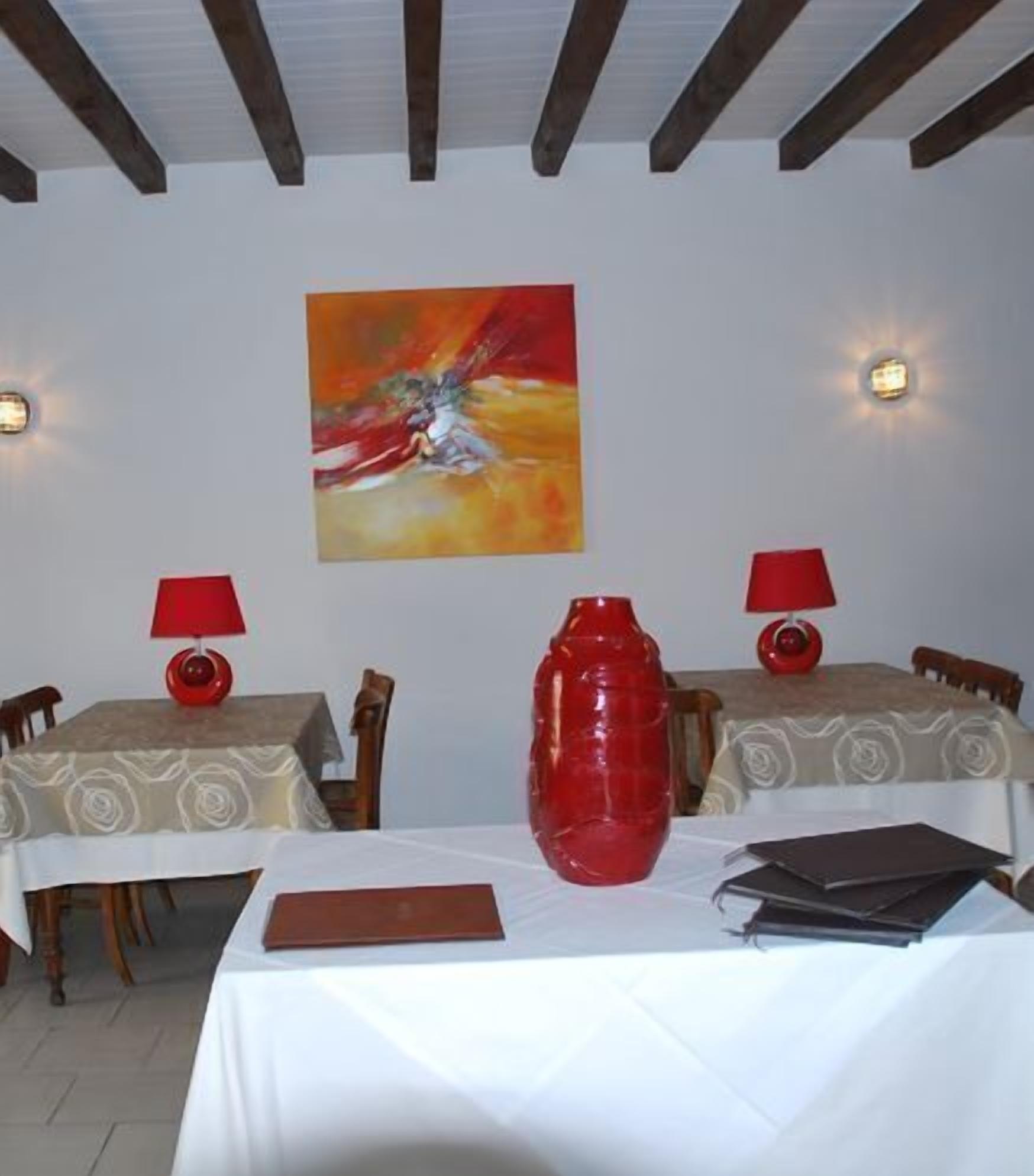 Lunch and dinner served, French cuisine