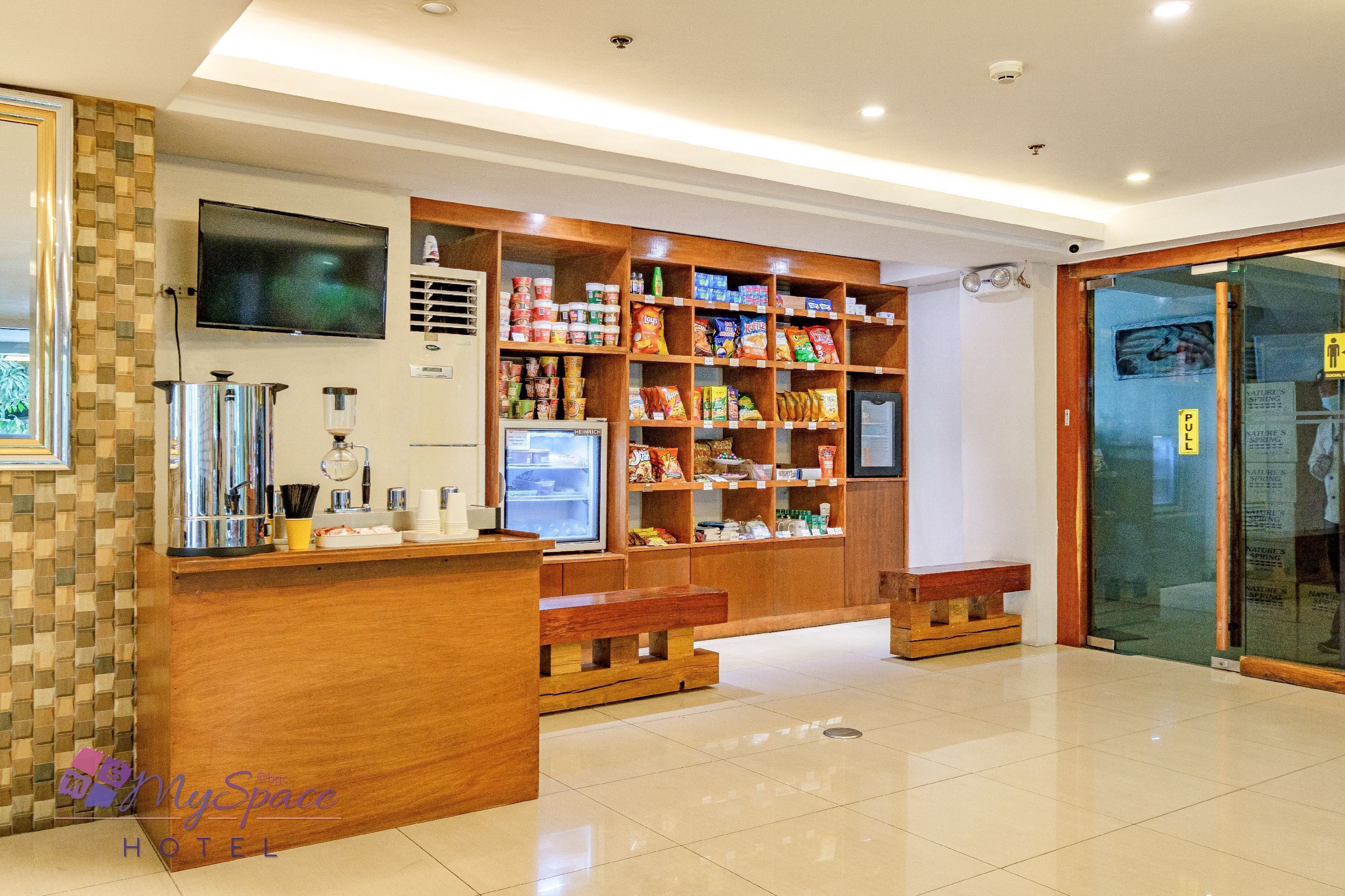 Photo - MySpace Hotel at BGC