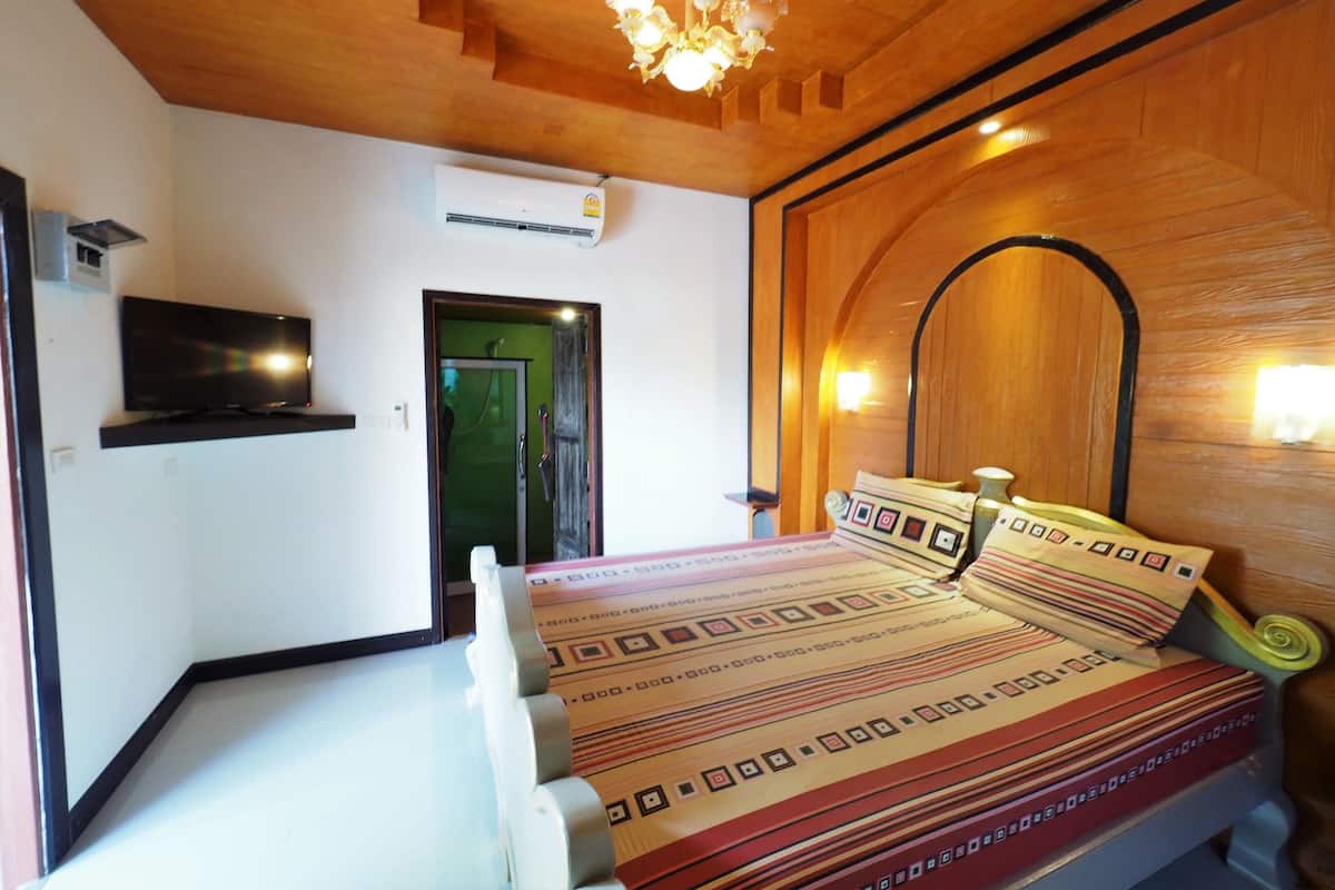 Standard Room | Desk, free WiFi