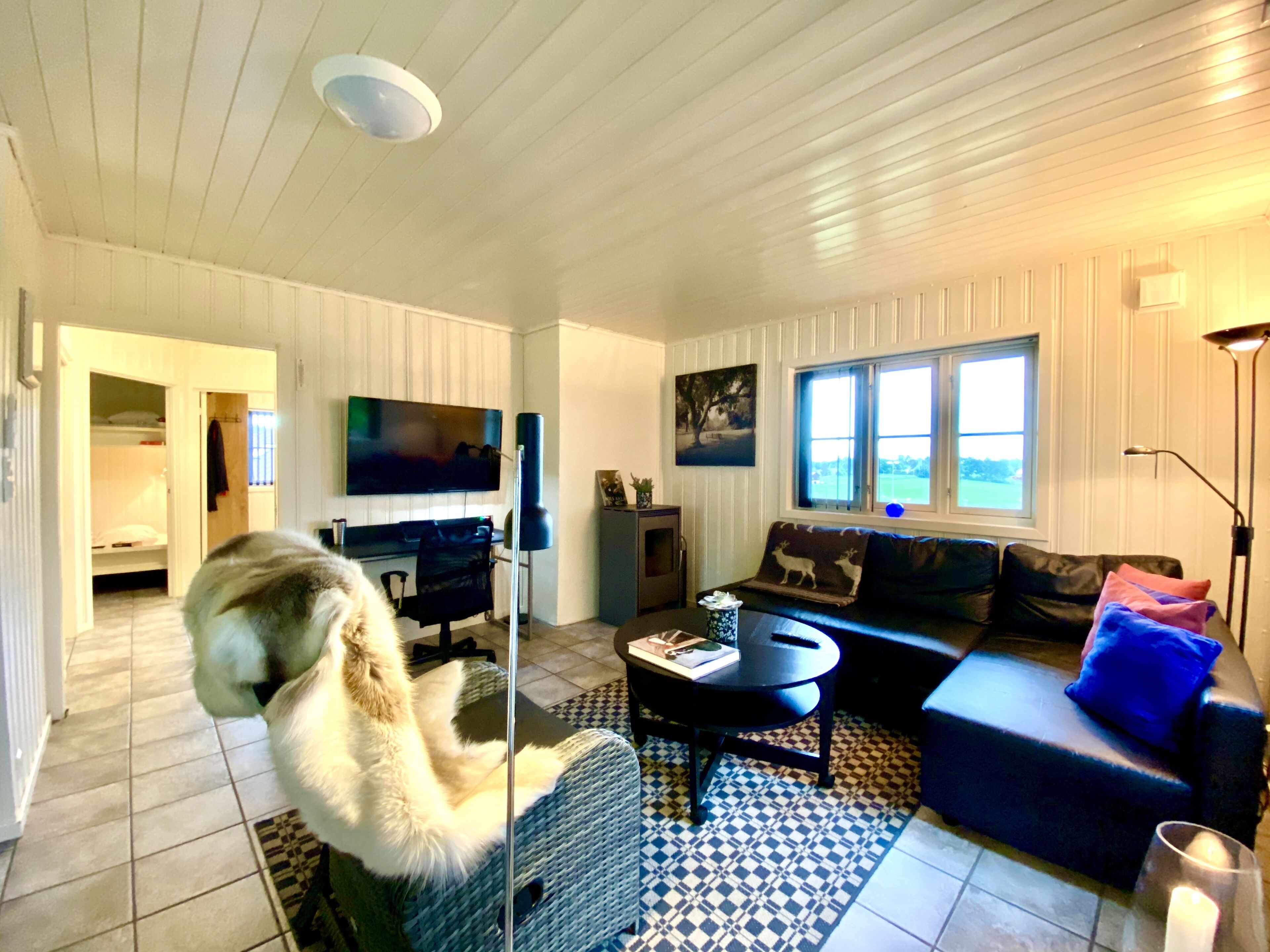 In-room safe, laptop workspace, blackout drapes, soundproofing