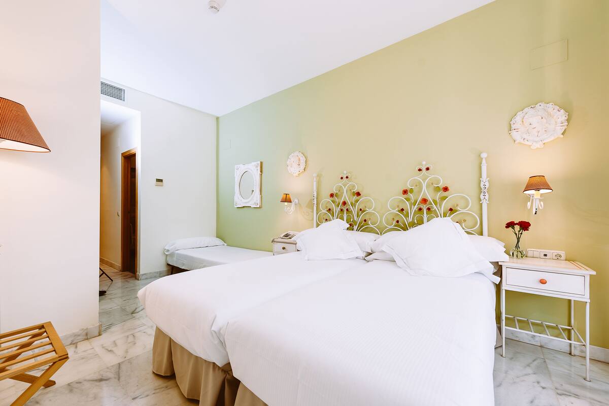 Family Room, Balcony (+ extra bed) | Premium bedding, in-room safe, desk, iron/ironing board (on request)