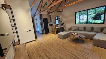 Luxury Bungalow | Private kitchenette | Full-size fridge, microwave, stovetop, electric kettle