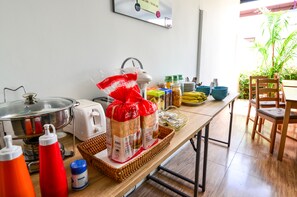 Free daily continental breakfast  - Two Color Patong (Patong)