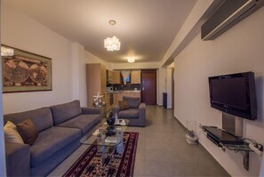 Villa, 2 Bedrooms, Sea View | Living area
