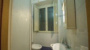 ห้องดับเบิล, ห้องน้ำในตัว | ห้องน้ำ