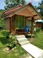 迷你吧、折叠床/加床（额外收费）、免费 WiFi